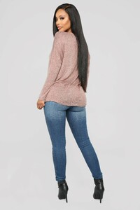 12-27-18_Studio_2_AB_13-24-09_T3951XL_Rose0476_AJ.jpg