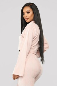 12-27-18_Studio_2_AB_13-47-20_D10415_Blush0644_AJ.jpg