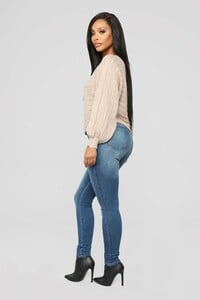 12-27-18_Studio_2_AB_14-58-45_22466A_Taupe0538_AJ.jpg