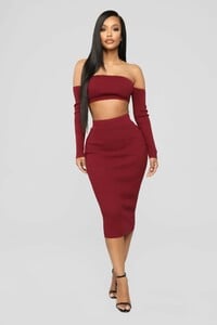 12-27-18_Studio_2_AB_21852_Burgundy_499_AJ.jpg