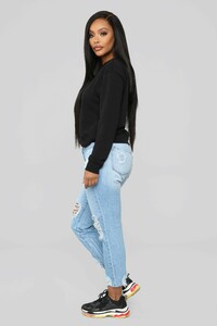 12-27-18_Studio_2_AB_FH33107LE_Black_95_AJ.jpg