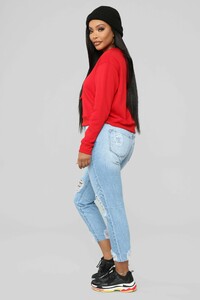 12-27-18_Studio_2_AB_FH33107LE_Red_65_NT.jpg