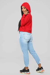 12-27-18_Studio_2_AB_FH33107LE_Red_77_NT.jpg
