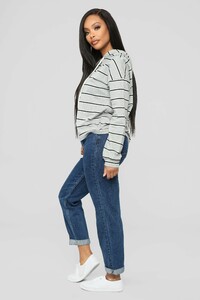 12-27-18_Studio_2_AB_T10124_HeatherCombo_202_NT.jpg