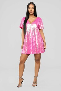 12-28-18_Studio_2_AB_11-42-06_D5415C_HotPink0436_AJ.jpg