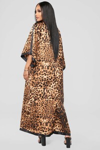 12-31-18_Studio_2_OD_10-13-36_LHJ154_Leopard0548_JD.jpg