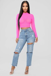 12-31-18_Studio_2_OD_11-37-07_T8737_NeonPink0001_JD.jpg