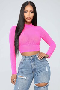 12-31-18_Studio_2_OD_11-37-07_T8737_NeonPink0004_JD.jpg