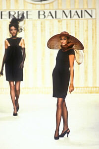 120080919_PierreBalmain1994HauteCouture67.thumb.jpg.98175a94645bfbd77850dfd0291f3dbd.jpg