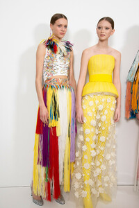 1203500487_givenchy-hc-bks-v-rs19-8762(1).thumb.jpg.34404444fd71baabcd4f4bbcb26b39b9.jpg
