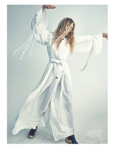 2019-02-01 Elle Portugal magazine-pdf.net-24.jpg