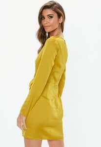 missguided-designer-chartreuse-Chartreuse-Long-Sleeve-Panelled-Shift-Dress (2).jpeg