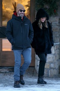        jen040119BZNimage6.jpg