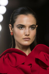 Elie+Saab+Spring+2019+Details+rby-knLgomSx.jpg