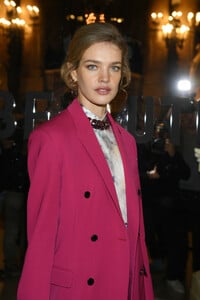 Natalia+Vodianova+Berluti+Front+Row+Paris+yfuh_F-28hnx.jpg