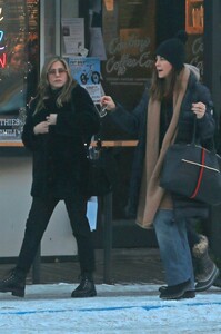        jen040119BZNimage2.jpg
