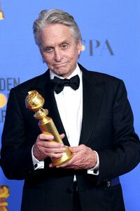 Michael+Douglas+76th+Annual+Golden+Globe+Awards+oz8bYcMTIV5x.jpg