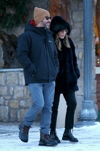        jen040119BZNimage10.jpg