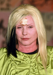 Debbie+Harry+Vin+Omi+Runway+TjkHHpKgJM6x.jpg