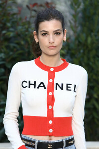 Alma+Jodorowsky+Chanel+Photocall+Paris+Fashion+U39OpK0NSfPx.jpg
