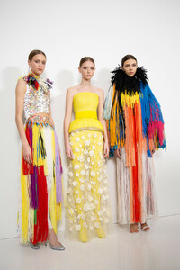 2031122452_givenchy-hc-bks-m-rs19-3590(1).thumb.jpg.1aaf30dce5248817386f13a28ca91065.jpg