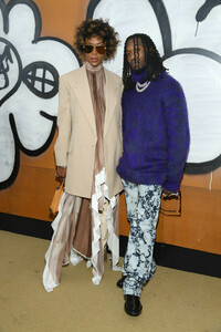 Naomi+Campbell+Louis+Vuitton+Front+Row+Paris+wQfucDJP4rAx.jpg