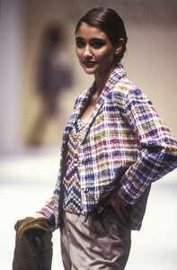 256677070_Missoni1991WomenRTW108.thumb.jpg.c8e5f15769fd7ef4975a99999f1e46dc.jpg