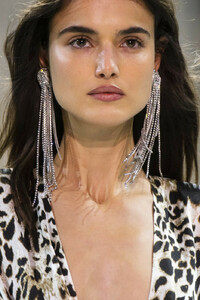 Alexandre+Vauthier+Spring+2019+Details+T8pZt_dckfex.jpg