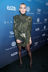 Dree+Hemingway+Art+Elysium+Presents+Michael+gs-DB4wqwyMx.jpg