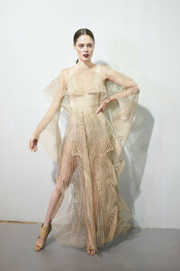 Coco+Rocha+Iris+Van+Herpen+Backstage+Paris+YFfc6D_tCu6x.jpg