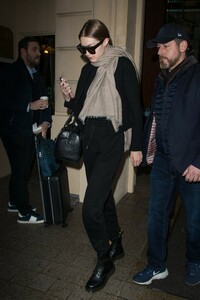         gig270119BZNimage111.jpg