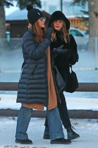        jen040119BZNimage11.jpg