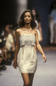 5_alberta-ferretti-ss-1991-6_html.thumb.JPEG.ed7f7b61811db501d37cc596a6af2850.JPEG