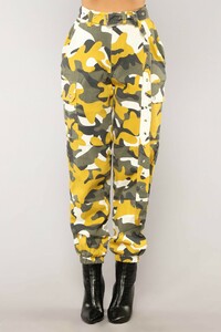 6-1-18_HDP9247A_Yellow_1.JPG
