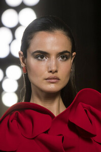 Elie+Saab+Spring+2019+Details+uOd3mos4yOox.jpg