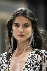 Alexandre+Vauthier+Spring+2019+Details+OmXg9zMK7WMx.jpg