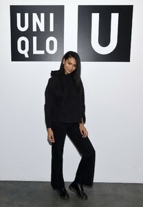 Chanel+Iman+Chanel+Iman+Attends+Uniqlo+Press+-lOxx0qx3rsx.jpg