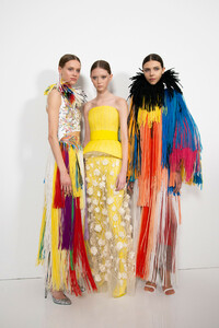 781106832_givenchy-hc-bks-v-rs19-8771(1).thumb.jpg.38ad3dbbb5801f389bd88c2dee91a46c.jpg