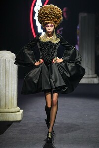 Lea Julian Moschino Fall 2019 Menswear 1.jpg