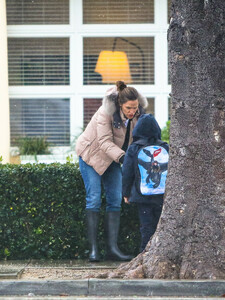 Jennifer+Garner+takes+kids+school+aIo0D59FJL0x.jpg