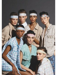 ChanelSS19_5-790x1024.thumb.jpeg.0f149c6cb1d791439c898e2705f930a3.jpeg