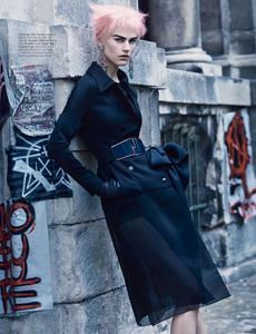 Couture_Clash_McDean_W_Magazine_October_2013_07.thumb.png.296c13020d9faee1a35c51b846cf740c.png