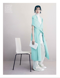 Demarchelier_W_Magazine_November_2013_03.thumb.png.18566c7879a062d6db4e9ae51fa5c37b.png