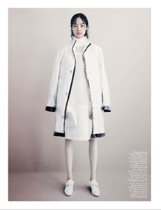 Demarchelier_W_Magazine_November_2013_05.thumb.png.2217604850c82545eec6914866a96709.png