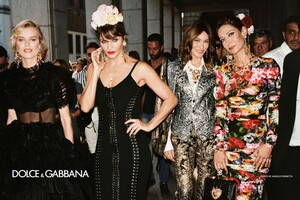 Dolce-Gabbana-Spring-Summer-2019-Campaign01.jpg