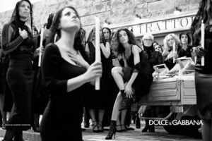 Dolce-Gabbana-Spring-Summer-2019-Campaign09.jpg