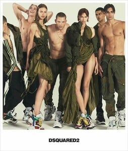Dsquared2-SS19-Mert-Marcus-05-620x730.thumb.jpg.d3b9546b7939d10f401f0c3282c25112.jpg