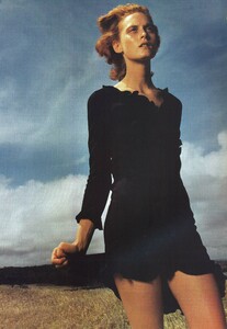 Dutch-99-blackdress-1.jpg