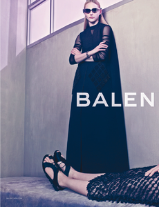 Klein_Balenciaga_Spring_Summer_2015_01.thumb.png.5e1dab4272611657cabc41f03626bd30.png