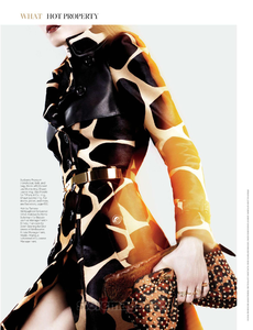 Lennox_W_Magazine_September_2013_05.thumb.png.9d4dd1d1c4739a09345a471017fc2749.png